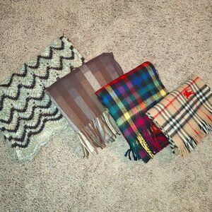 Woolen scarves 4=pack
